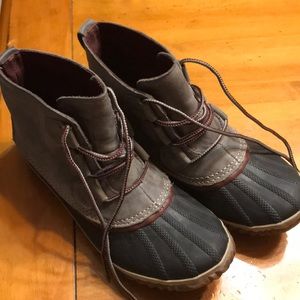 Sorel rain/snow boots in great condition
